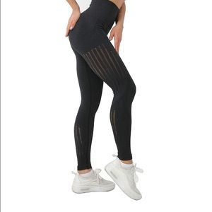 High Waisted Seamless Leggings Small